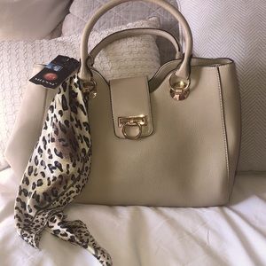 Sifenni Beige handbag NWT